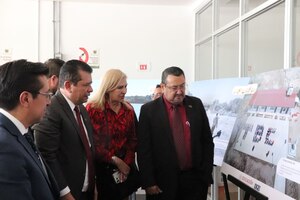 Inauguración de la exposición fotográfica “Construyendo Comunidad, 10 años de Telebachillerato comunitario”