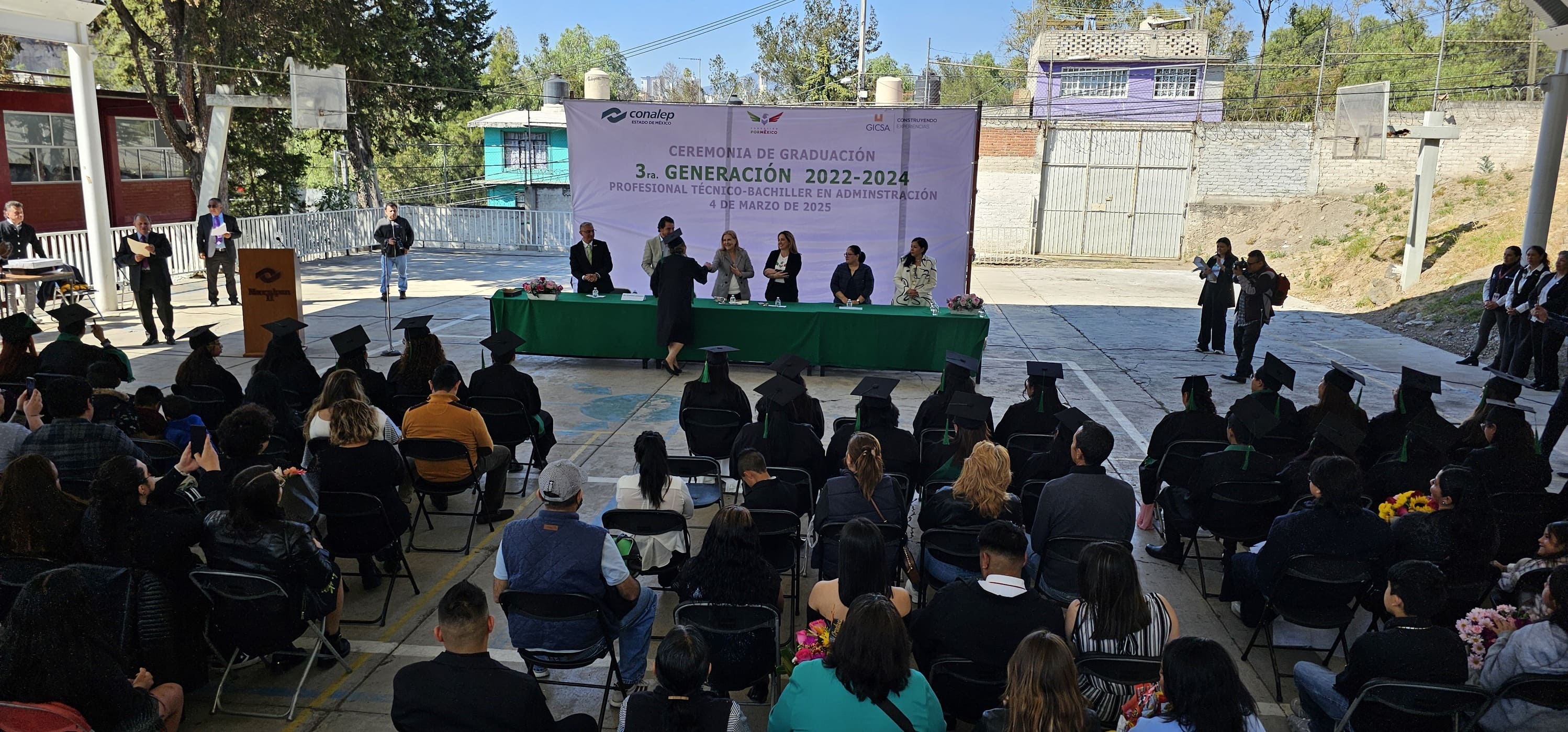 20250304GraduacionAdmFundacionXM2